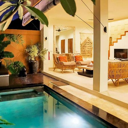 Aroha Boutique Villas Seminyak Exterior foto